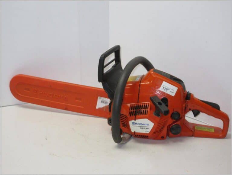 Husqvarna 543 XP®: A Review of the Professional Chainsaw for Tree Care