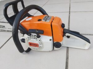 Stihl 024 Chainsaw - featured image